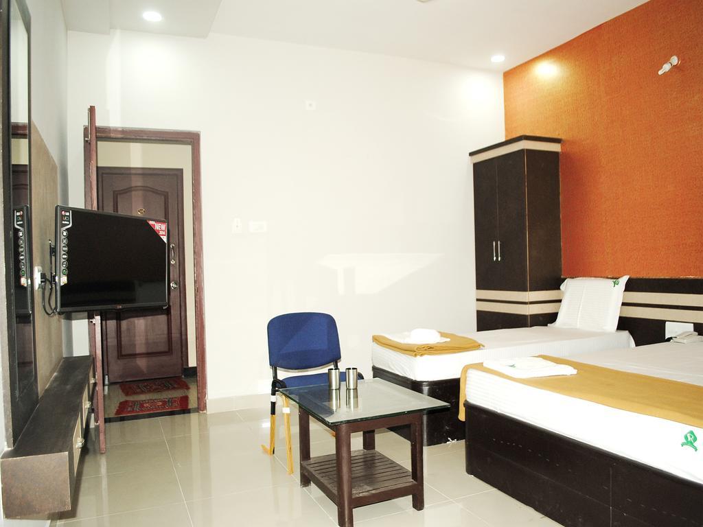 Ssr Hotel Srikalahasti Eksteriør billede